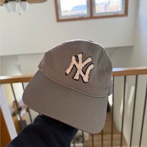 New York Logo Embroidered Gray Baseball Cap